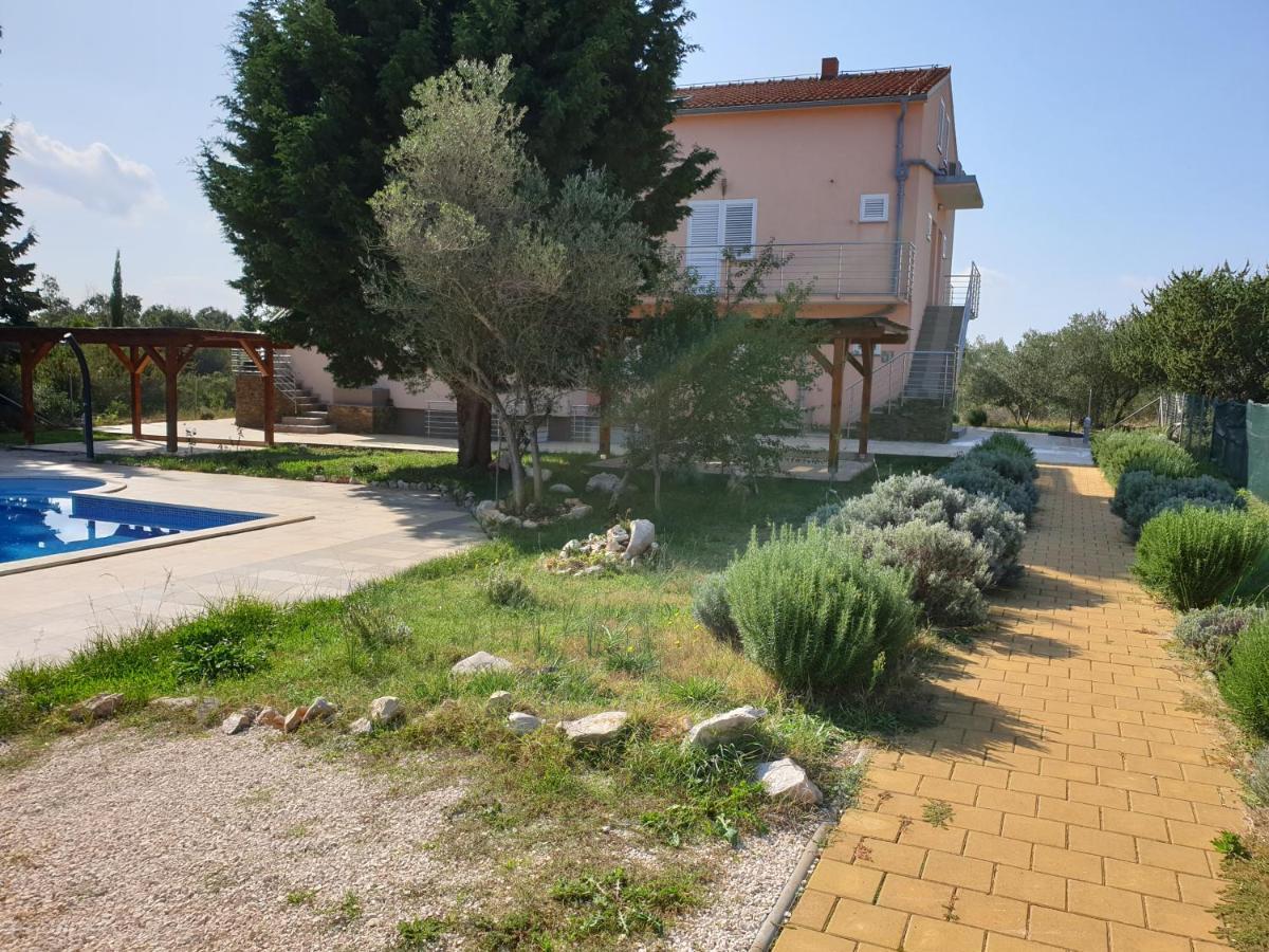 אוגייאן Olive Apartments מראה חיצוני תמונה