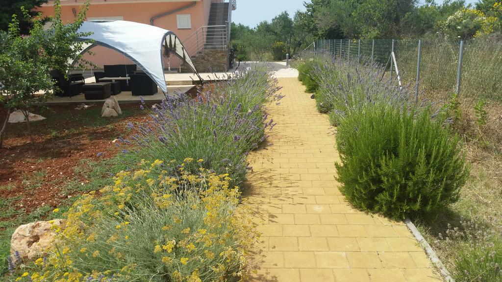 אוגייאן Olive Apartments מראה חיצוני תמונה